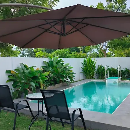 The Oasis Kuantan With Private Pool Villa Exterior photo