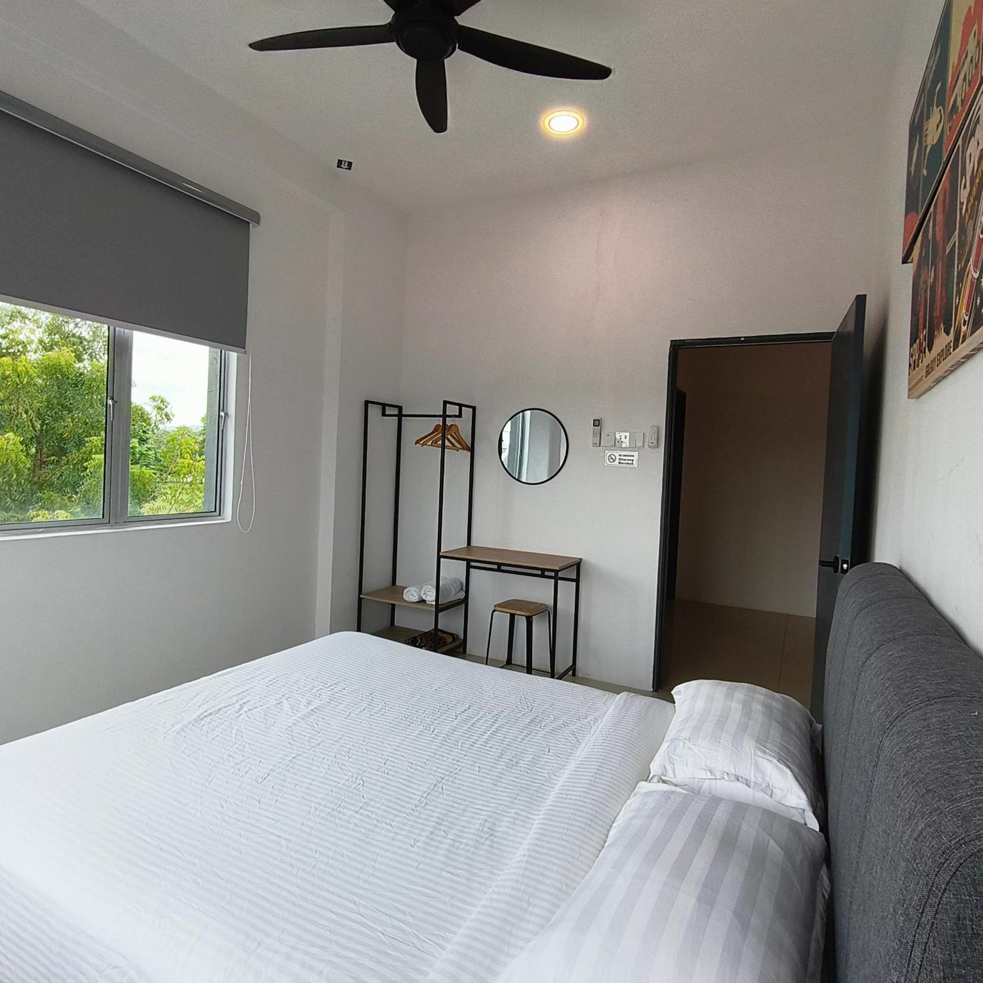 Holiday home The Oasis With Private Pool *