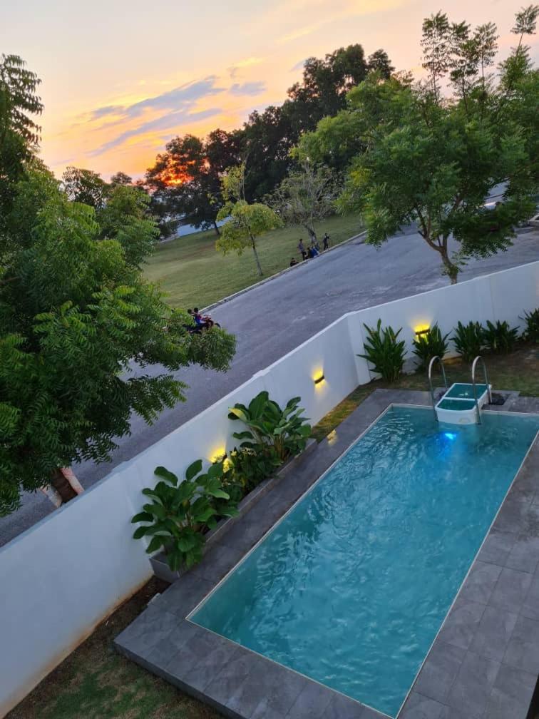 The Oasis With Private Pool * Kuantan