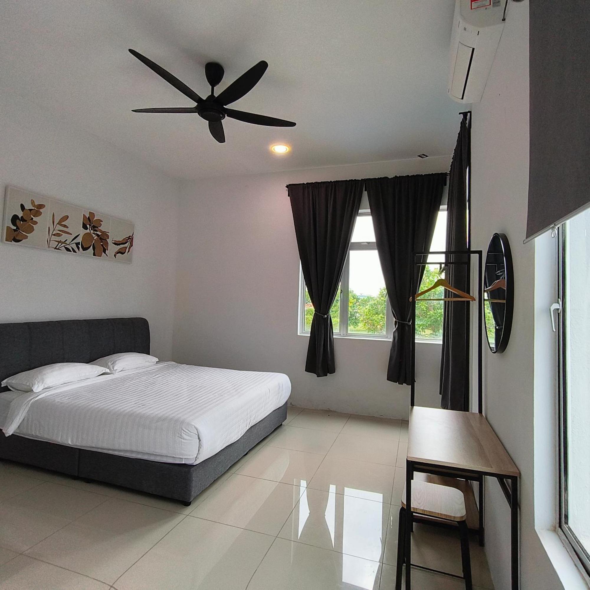 The Oasis With Private Pool Kuantan