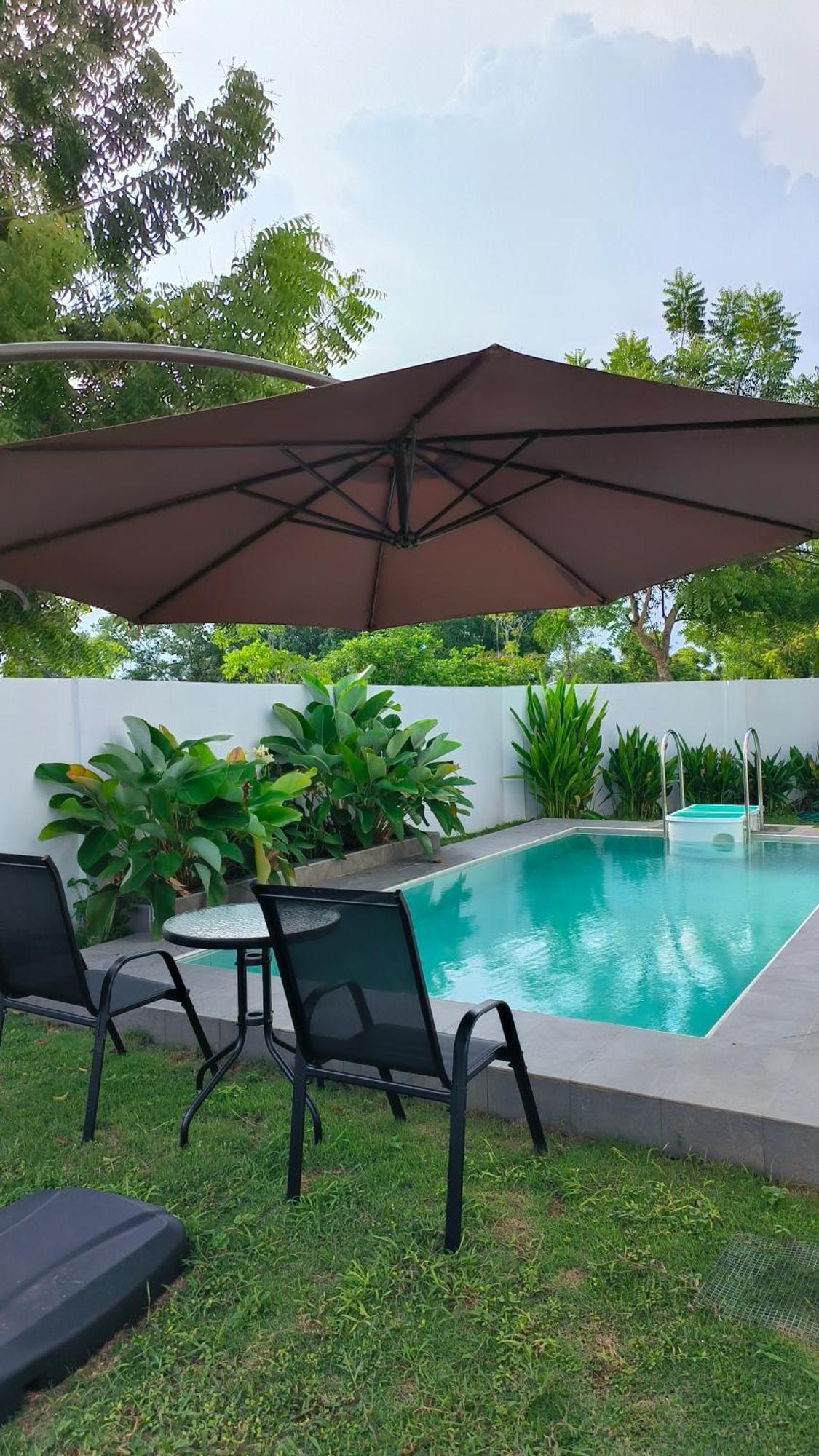 Holiday home The Oasis With Private Pool